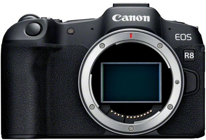 Foto 2 van Canon EOS R8 systeemcamera met RF 28-70mm f/2.8 IS STM objectief