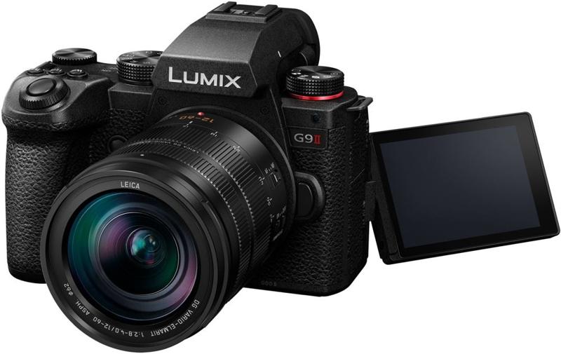 Foto 2 van Panasonic Lumix G9 II kit met Leica 12-60mm en Leica 50-200mm lenzen