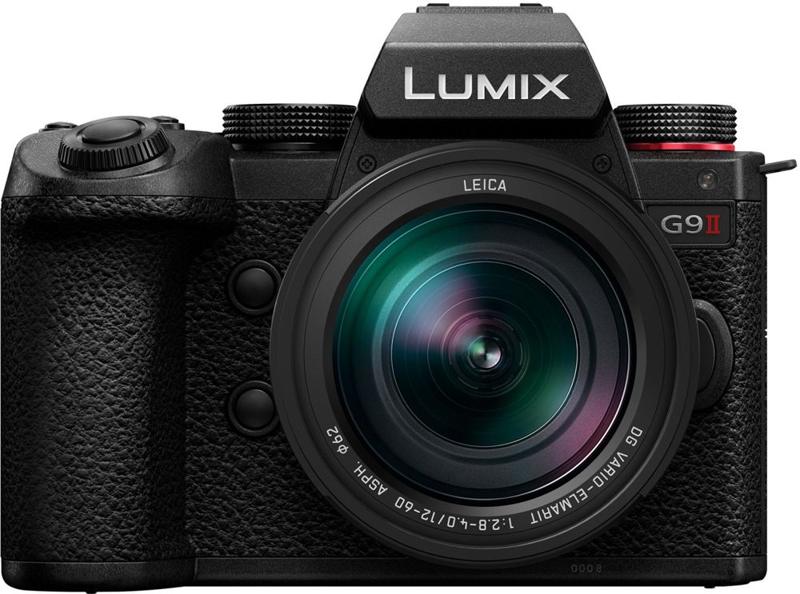 Foto 2 van Panasonic Lumix G9 II systeemcamera met Leica 12-60mm en Leica 8-18mm objectieven