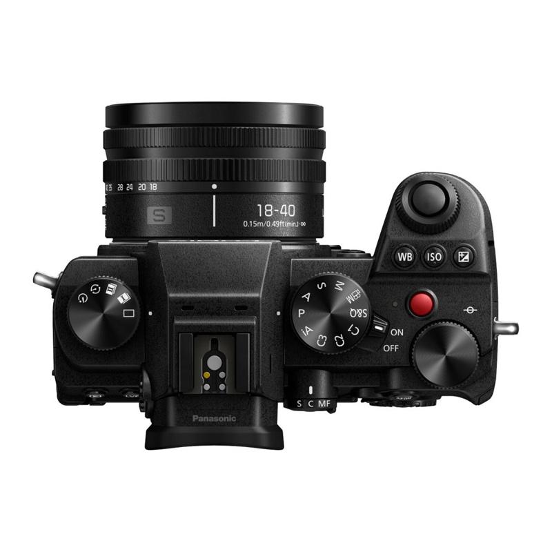 Foto 4 van Panasonic Lumix S5D systeemcamera met 18-40mm objectief