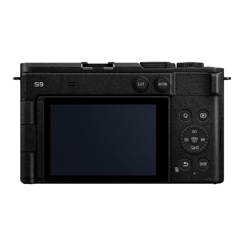 Foto 2 van Panasonic Lumix S9 Body Zwart
