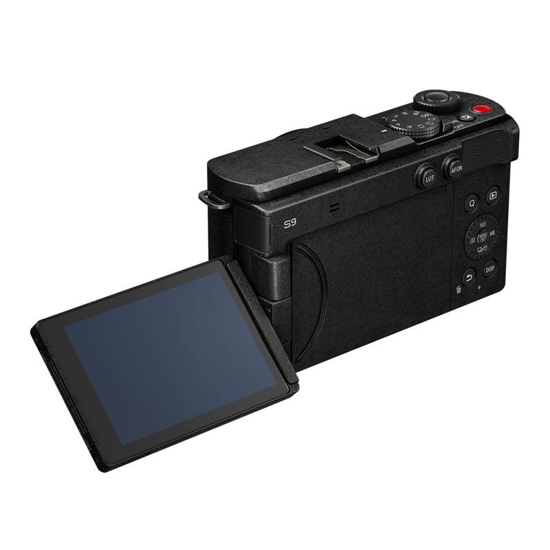 Foto 4 van Panasonic Lumix S9 Body Zwart