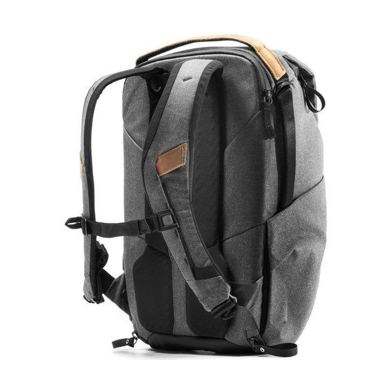 Foto 3 van Peak Design Everyday Backpack 20L v2 Charcoal
