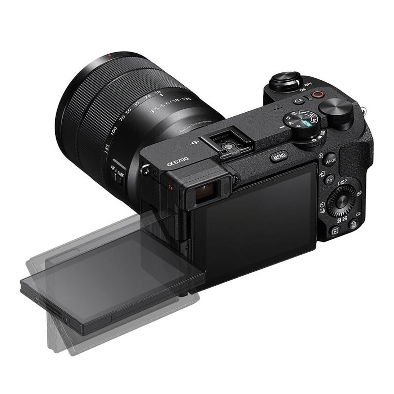 Foto 2 van Sony A6700 Systeemcamera met 18-135mm f/3.5-5.6 OSS Lens