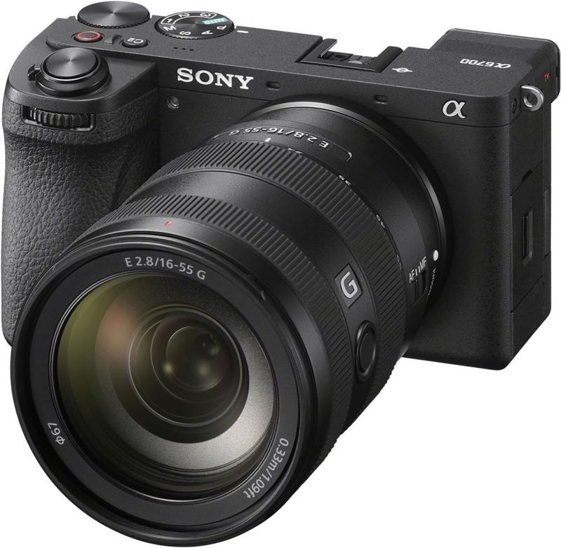 Foto 2 van Sony Alpha ILCE-6700 + SEL 16-55mm f2,8 G Systeemcamera