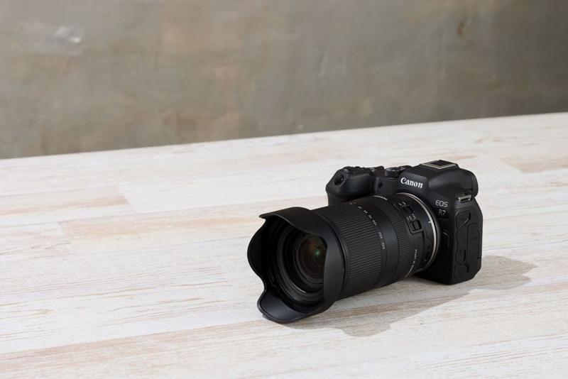 Foto 4 van Tamron 18-300mm f3,5-6,3 Di III -A Canon RF-Mount objectief