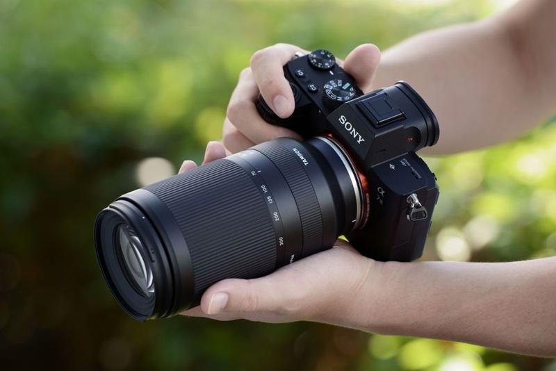 Foto 2 van Tamron 70-300mm f4,5-6,3 Di III RXD E-Mount objectief